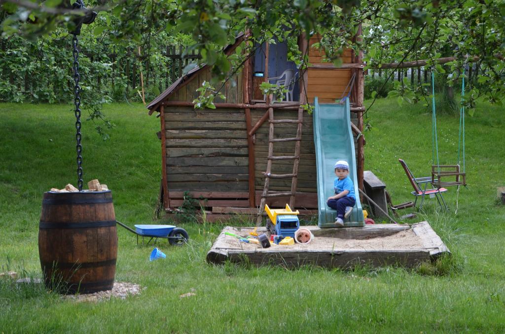 Ubytovani Na Vejminku Apartment Rtyne v Podkrkonosi Luaran gambar